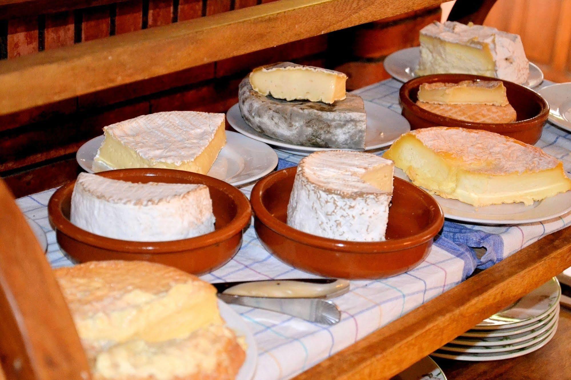 Auberge Le Rabelais Malay-le-Petit Εξωτερικό φωτογραφία