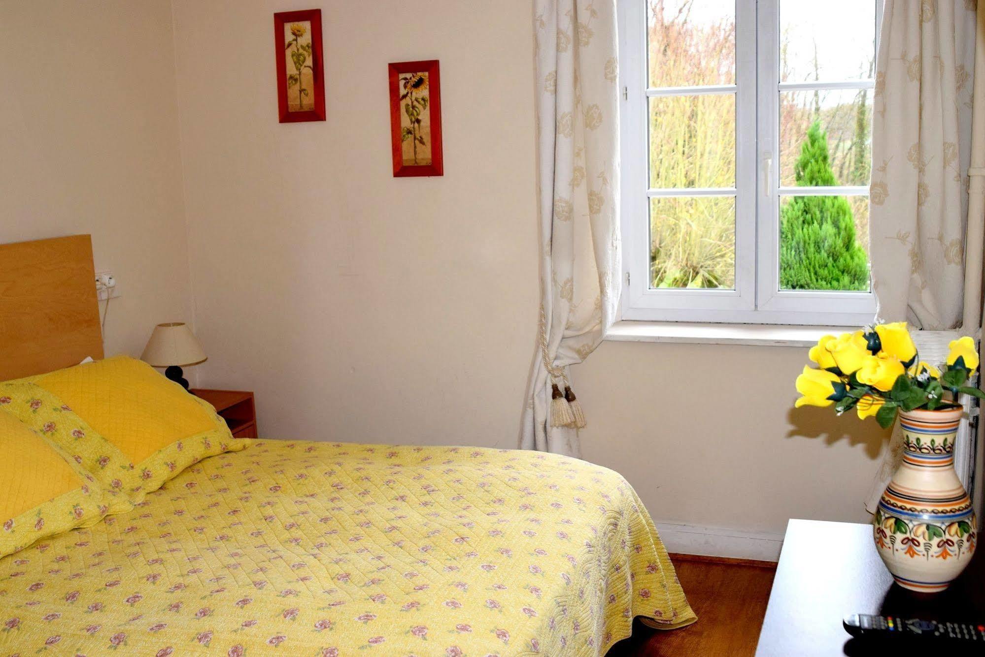 Auberge Le Rabelais Malay-le-Petit Εξωτερικό φωτογραφία