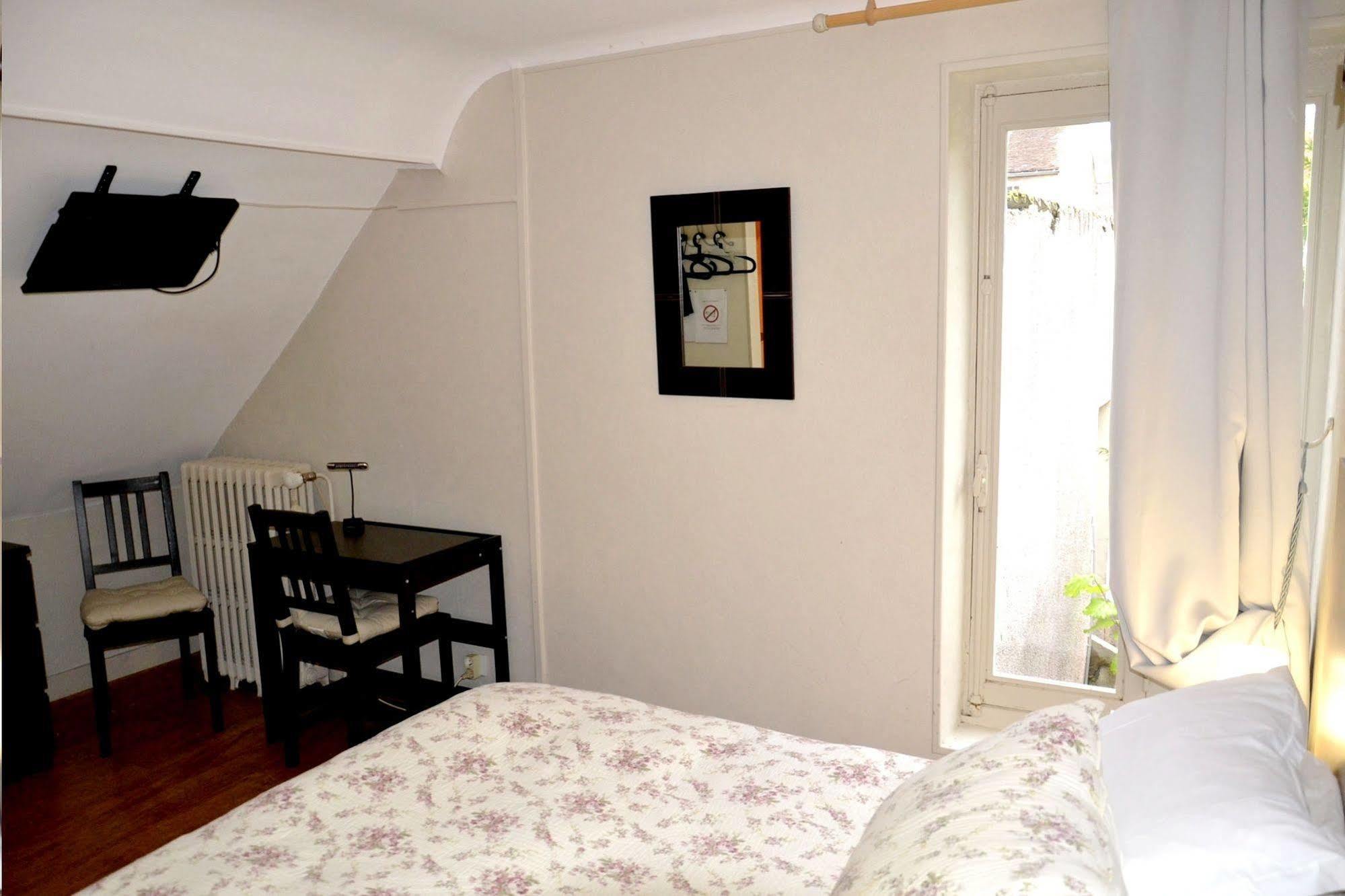 Auberge Le Rabelais Malay-le-Petit Εξωτερικό φωτογραφία